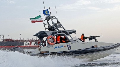 İran Basra Körfezi yakınlarında iki tekneye el koydu