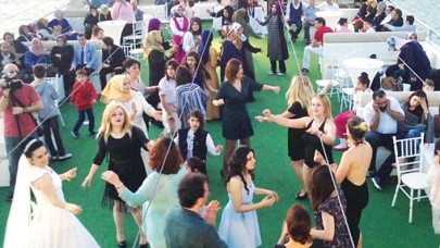 İstanbul Valiliği'ne şikayet yağdı! 'Akşam saatlerinde evde durulmuyor'