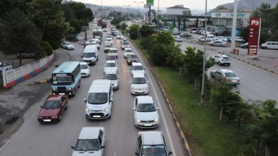 Karadeniz'den dönen tatilciler Karabük'te yoğunluk oluşturdu