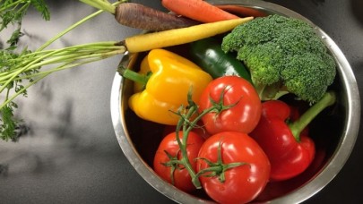 'Meyve ve sebzeleri pestisitten arındırmak için karbonatlı su'