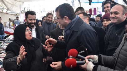 'Sana börek yaparım ama oy vermem' diyen teyze,  İmamoğlu'na kete yaptı