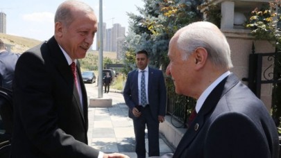 Şeker: Erdoğan,  Bahçeli'ye bir ev hediyesi götürmüş