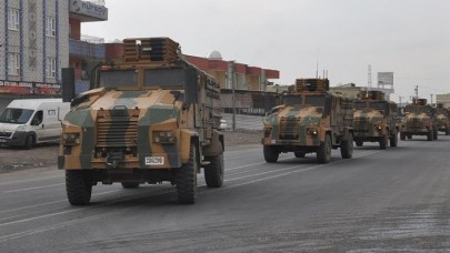 Suriye'de Türk konvoyuna hava saldırısı