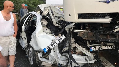 TEM'de zincirleme kaza... Çok sayıda yaralı var