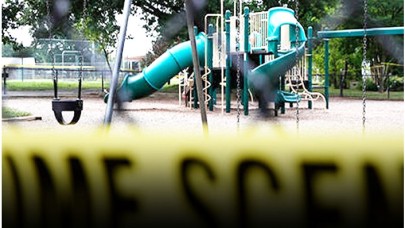 14 yaşındaki çocuk katliam yaptı! Ailesinden 5 kişiyi silahla öldürdü