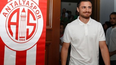 Antalyaspor,  Zeki Yıldırım ile yollarını ayırdı