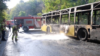 Beykoz'da seyir halindeki İETT otobüsü yandı!