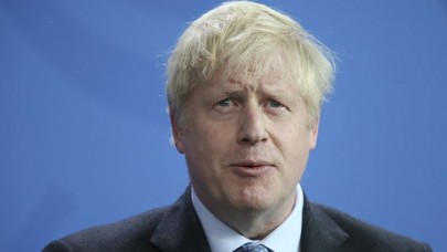 Boris Johnson,  muhalefetle birlikte hareket eden 21 milletvekilini partisinin meclis grubundan ihraç etti