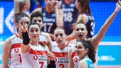 Demet Akalın'dan Mağlubiyet Sonrası Tepki Çeken Mesaj