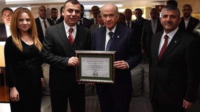 Devlet Bahçeli'yi Anlatan İlk İngilizce Kitap Yayımlandı!