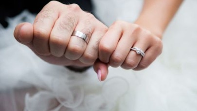 Eşin telefonlarını açmamak boşanma nedeni sayıldı