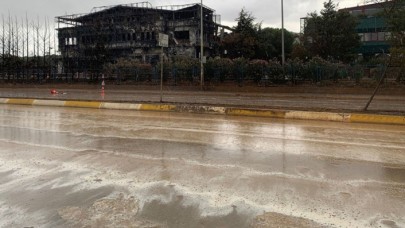 İstanbul'daki Yağmurdan Sonra Korkutan Görüntü!