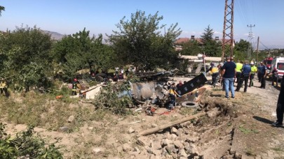 Kayseri'de iş makinesi eve daldı! 4 kişi hayatını kaybetti
