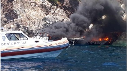 Lüks yatta yangın çıktı! Denize atlayarak kurtuldular