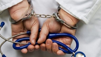 "Paragöz Doktor" Suçüstü Yakalandı
