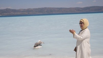 Salda Gölü'nü gezen Emine Erdoğan: "Bize burası Bakanlık eliyle kötü bir hale getirilecek dediler"