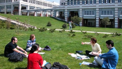 Türkiye'den Sadece İki Üniversite Girebildi