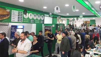 Ucuza Et Döner Satanlar Paraya Para Demiyor!