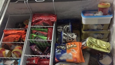 Ünlü Dondurmanın İçinden Çıkan Şoke Etti!