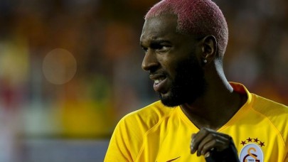 Galatasaraylı Futbolcudan Flaş Karar