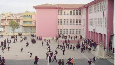 İlkokulda Veliler Otizmli Çocukları Yuhaladı!