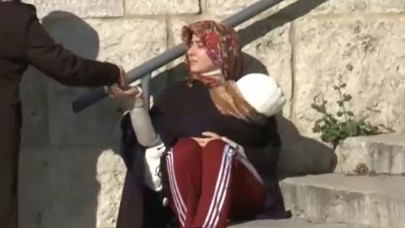 Dilenci Kılığına Giren Muhabirin 1 Saatte Topladığı Para Şaşırttı!