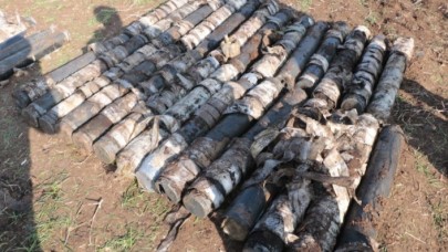 Diyarbakır'da PKK'ya Büyük Darbe: Çok Sayıda Patlayıcı Ele Geçirildi!