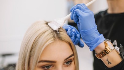 Düzenli Saç Boyatmak Kanser Riskini Artırıyor!