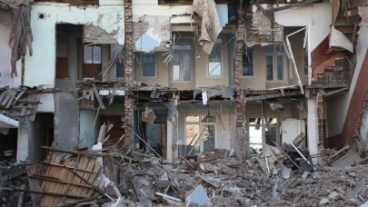 Elazığ'da Art Arda Korkutan Depremler!