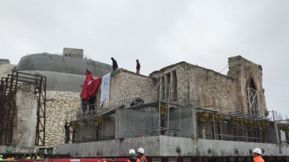 Hasankeyf'in 610 Yıllık Camisi 256 Tekerin Üzerinde