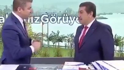 İsmail Küçükkaya'yla Ak Parti'li Tevfik Göksu Arasında Trafik Tartışması!
