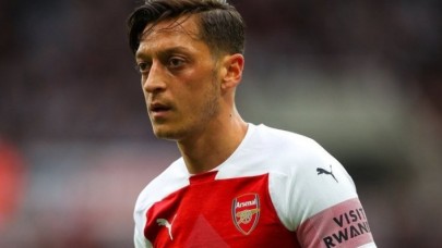 Mesut Özil Gönülleri Fethetti!