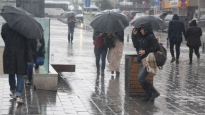 Meteoroloji'den Marmara'ya Sağanak Uyarısı: Öğleden Sonra Etkisini Gösterecek!