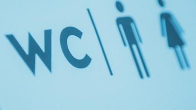 Tasarlanan Tuvalet Tartışma Yarattı: Çalışanlar 5 Dakikadan Fazla Oturamayacak!