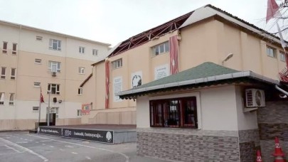 'Turuncu Uyarı' Verilmişti: İstanbul'da İlkokulun Çatısı Uçtu!