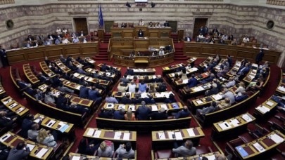 Yunanistan Parlamentosunda İslamiyet Polemiği: Türk Vekilden Yanıt!