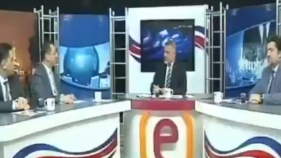 Canlı Yayında Depreme Yakalandılar: İşte O Görüntüler