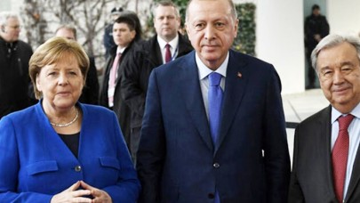 Cumhurbaşkanı Erdoğan İle Merkel Arasındaki İlginç An Kameralara Yansıdı!