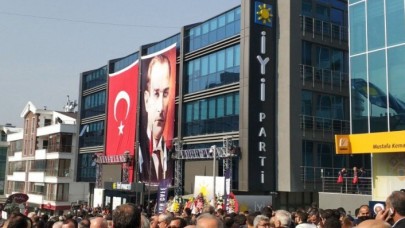 EGM İYİ Partili O İsim Hakkında Suç Duyurusunda Bulundu!