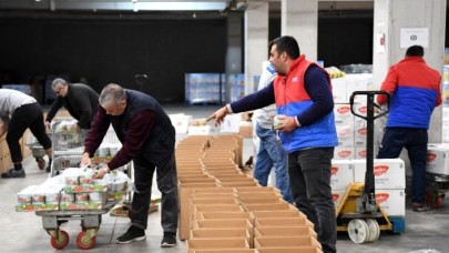 Elazığ'a Giden Kolide Duygulandıran Not