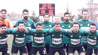 Formasına Sponsor Bulamayan Sakaryaspor,  Kiralık Yazısıyla Sahaya Çıktı!