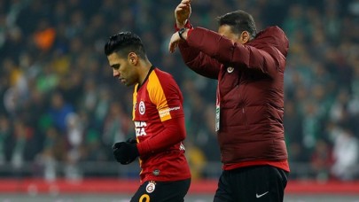 Galatasaray'a Falcao'dan Kötü Haber!