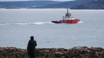 Kurtulan Balıkçılardan Şok İddia: "Ruslar Gördü Ama Hiç Durmadan Devam Ettiler!"