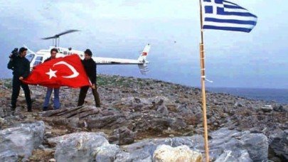 MSB'den Tepki: 'Bayrağımıza Saldıran Şımarık Çocuklara Al Sancağımızın Gücünü Göstermeye Devam Edeceğiz'