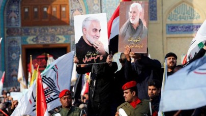 Süleymani'nin Cenazesinde Dikkat Çeken Detay: Hüngür Hüngür Ağladı!