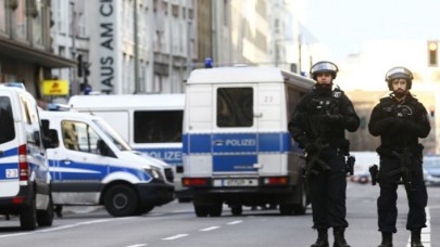 Almanya'da bir saldırı daha: Nargile kafeye ateş açtılar!