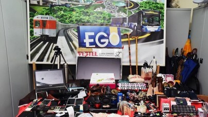 Ankara'da toplu taşımada unutulan eşyalar satışa çıkıyor