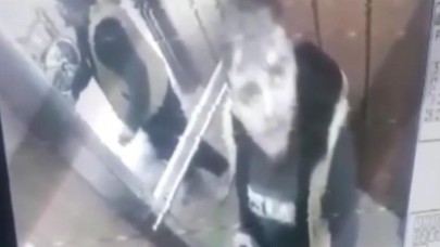 Asansörde Damacanaya İdrarını Yapan Sucu Güvenlik Kamerasına Yansıdı!