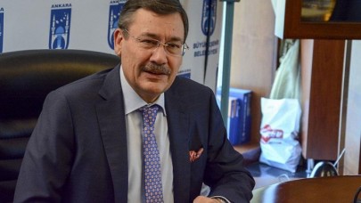 Bir darbe uyarısı da Melih Gökçek'ten: 'Tasvip etmesem de tüfek almayan aile kalmadı'