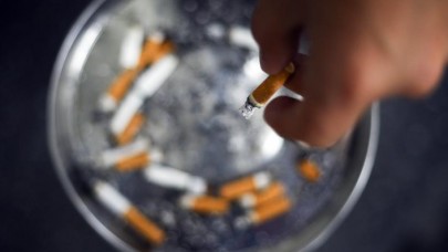 İş Yerinde Uzun Süre Sigara İçenler ve Telefonla Konuşanlar Dikkat!